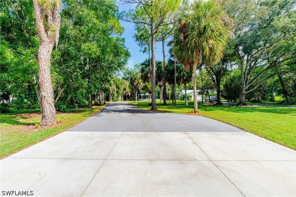 Dogwood Way Naples, FL 34116