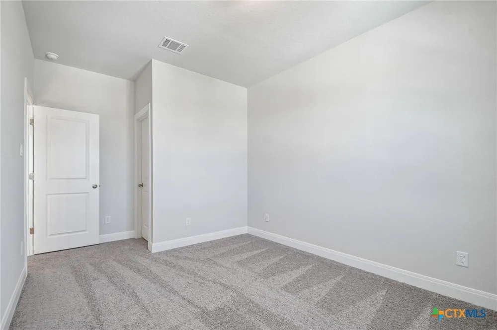 121 Prickly Poppy Loop Kyle, TX 78640
