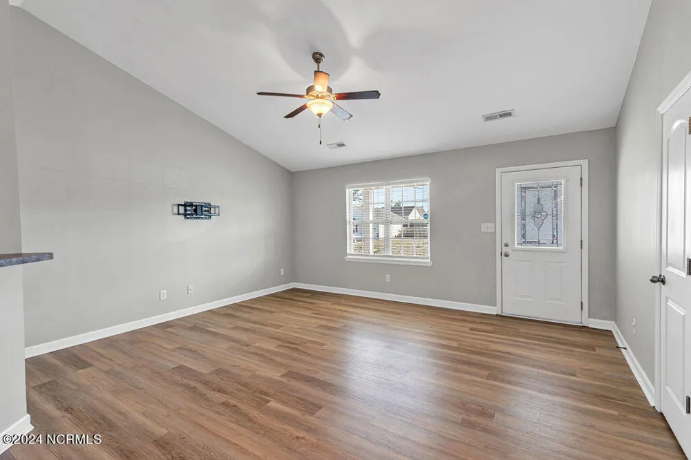 303 Sinclair Lane Hubert, NC 28539