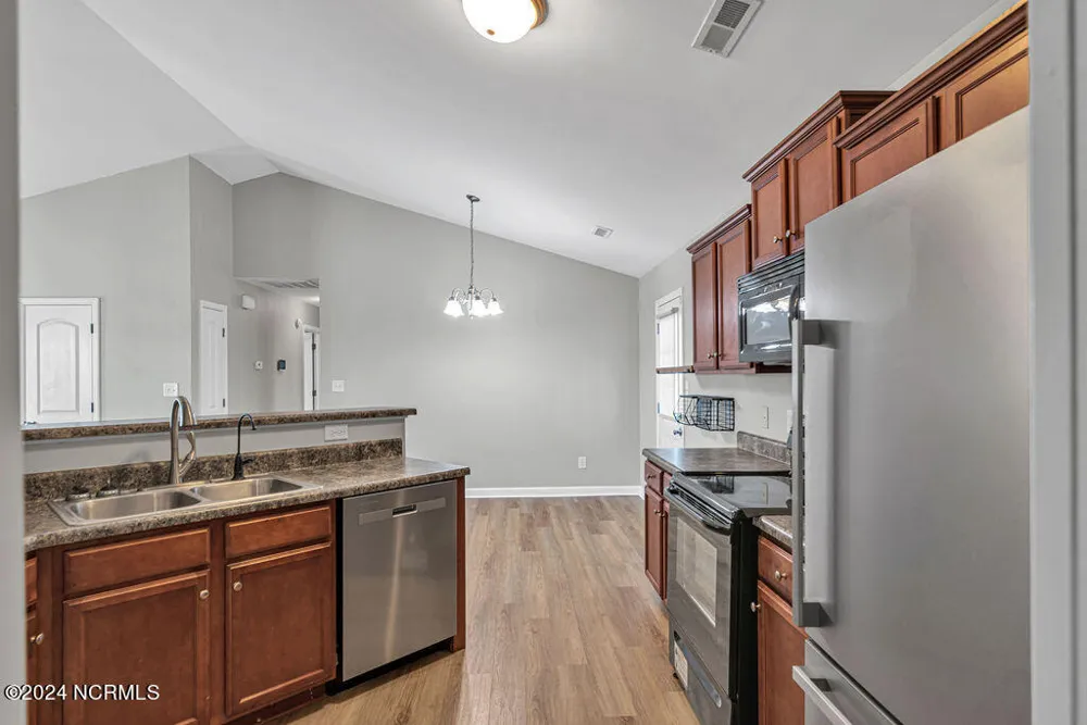 303 Sinclair Lane Hubert, NC 28539