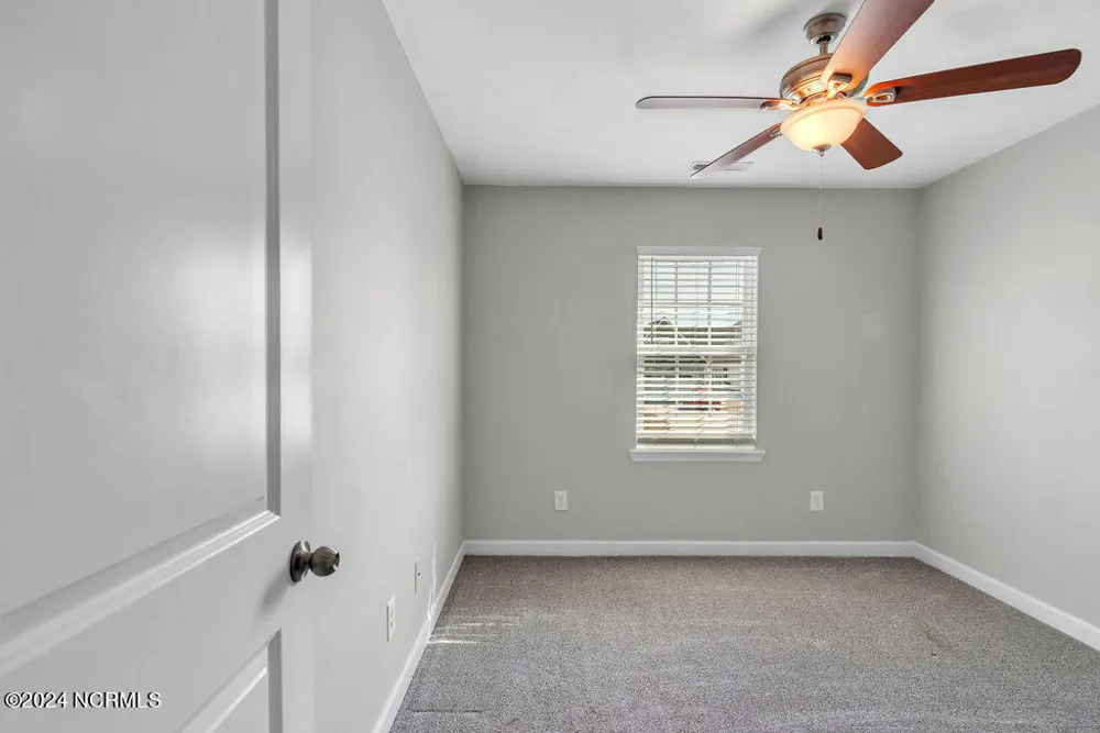 303 Sinclair Lane Hubert, NC 28539