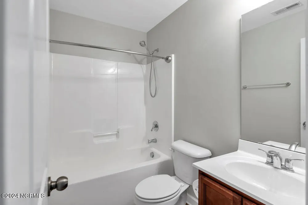 303 Sinclair Lane Hubert, NC 28539