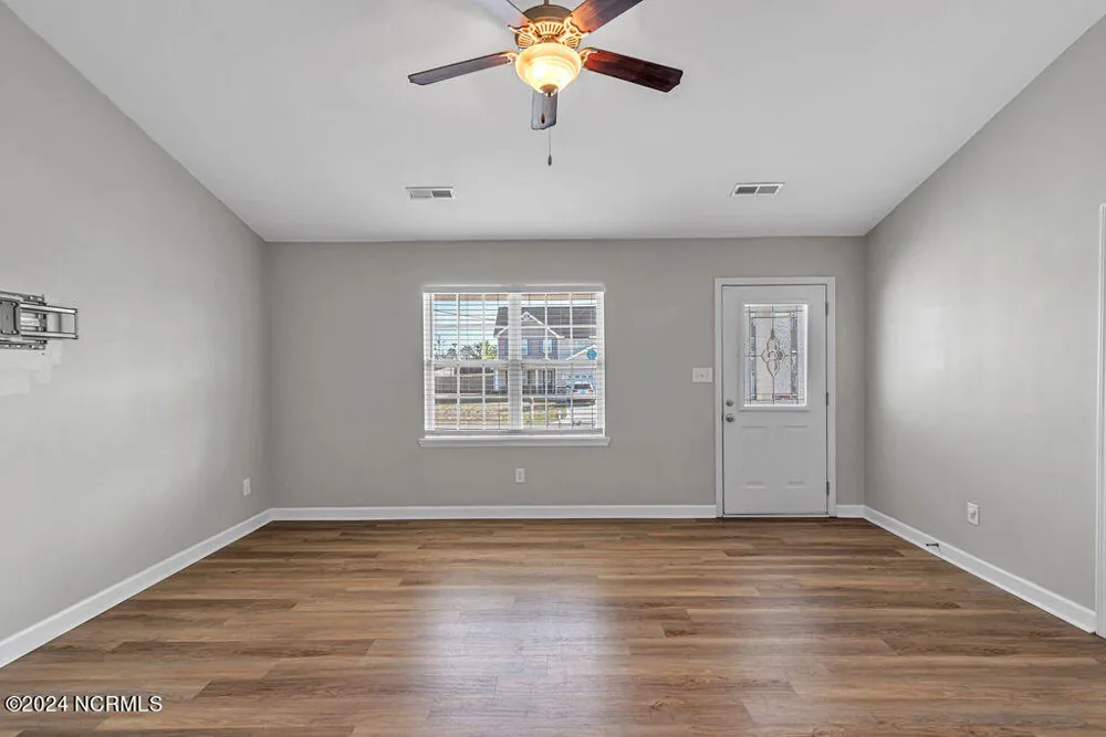 303 Sinclair Lane Hubert, NC 28539