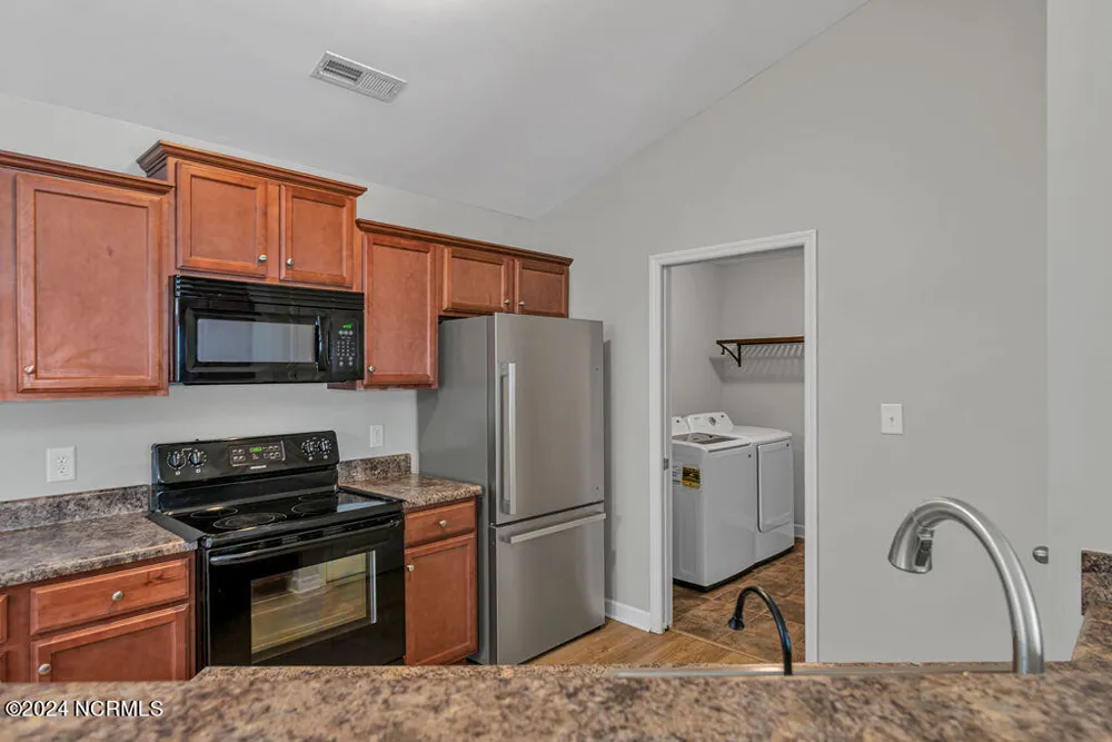 303 Sinclair Lane Hubert, NC 28539