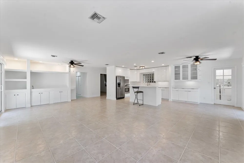 5200 NE 18TH TERRACE Fort Lauderdale, FL 33308