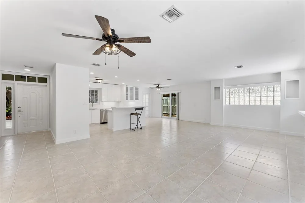 5200 NE 18TH TERRACE Fort Lauderdale, FL 33308