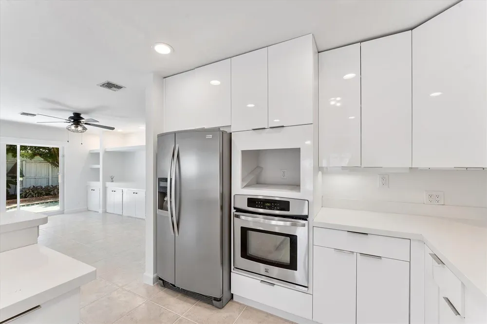 5200 NE 18TH TERRACE Fort Lauderdale, FL 33308