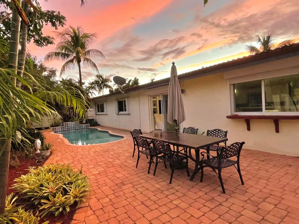 5200 NE 18TH TERRACE Fort Lauderdale, FL 33308