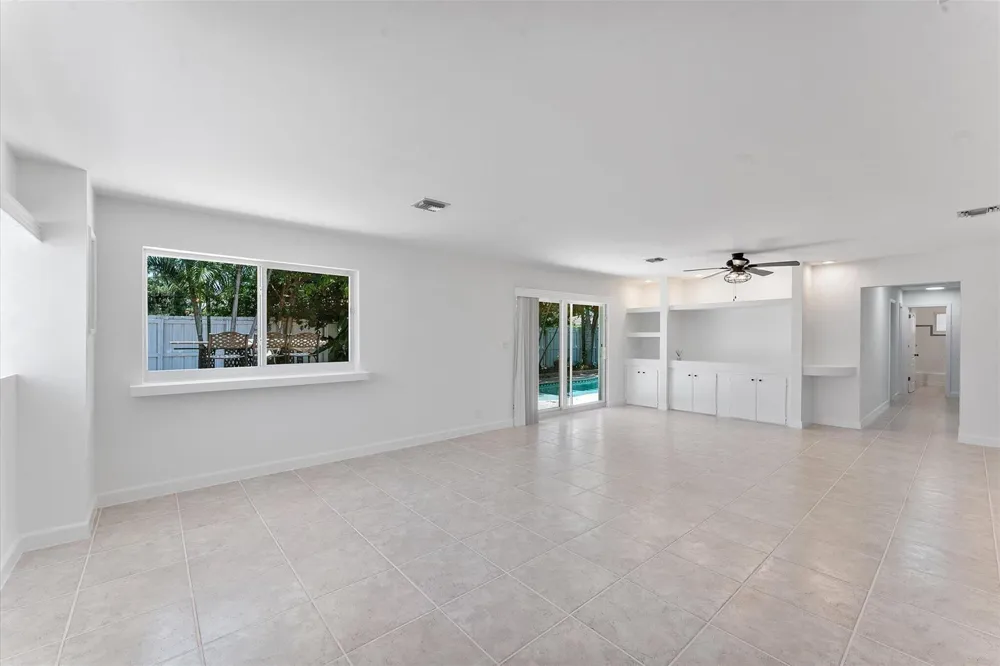 5200 NE 18TH TERRACE Fort Lauderdale, FL 33308