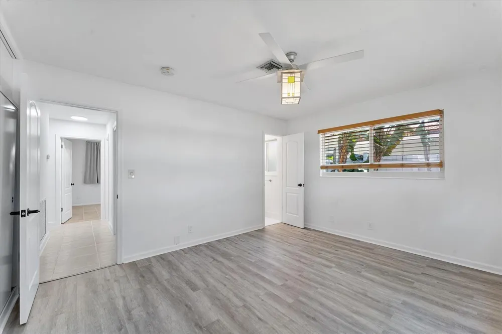 5200 NE 18TH TERRACE Fort Lauderdale, FL 33308