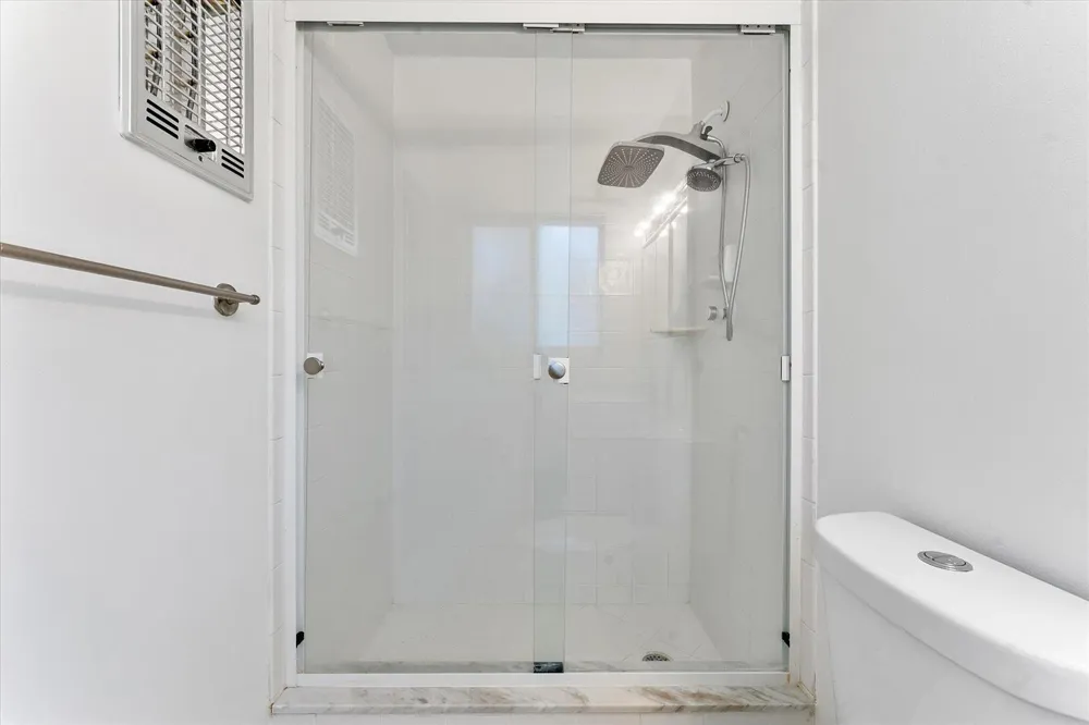 5200 NE 18TH TERRACE Fort Lauderdale, FL 33308
