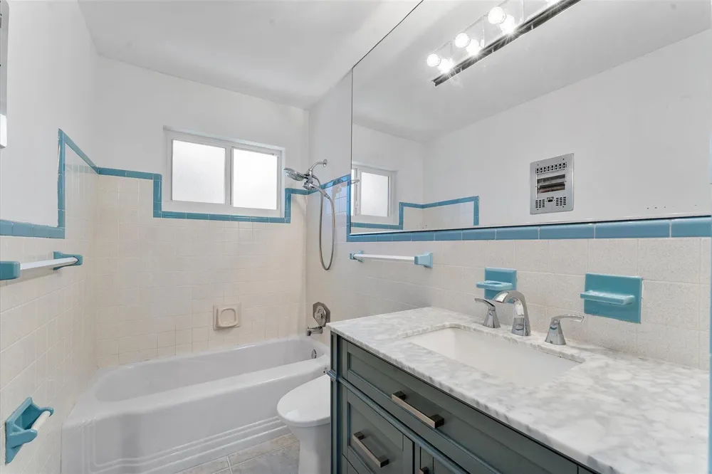 5200 NE 18TH TERRACE Fort Lauderdale, FL 33308