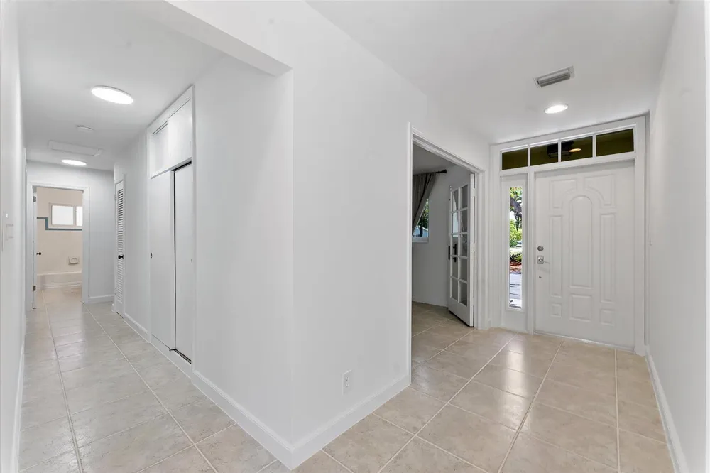 5200 NE 18TH TERRACE Fort Lauderdale, FL 33308