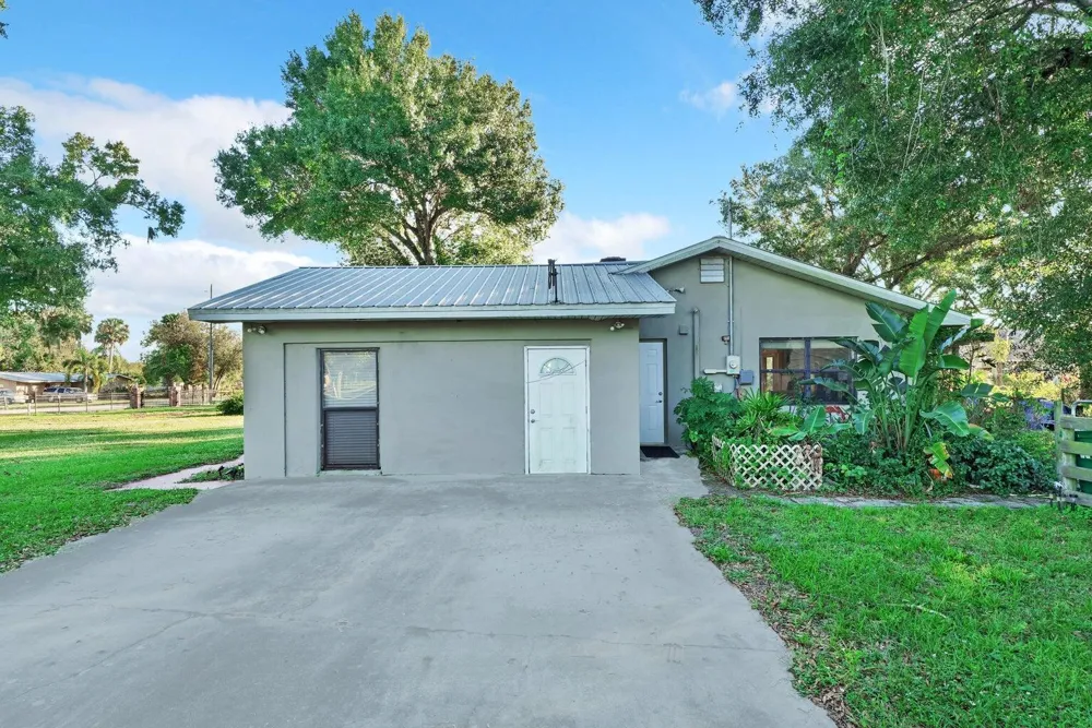 1031 SW 24th Avenue Okeechobee, FL 34974