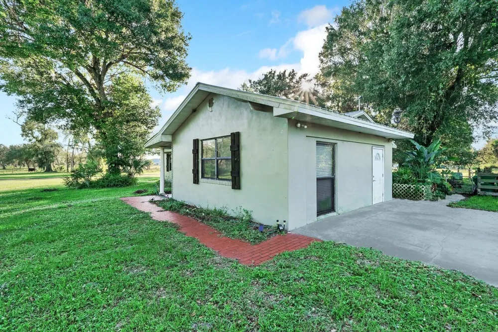 1031 SW 24th Avenue Okeechobee, FL 34974