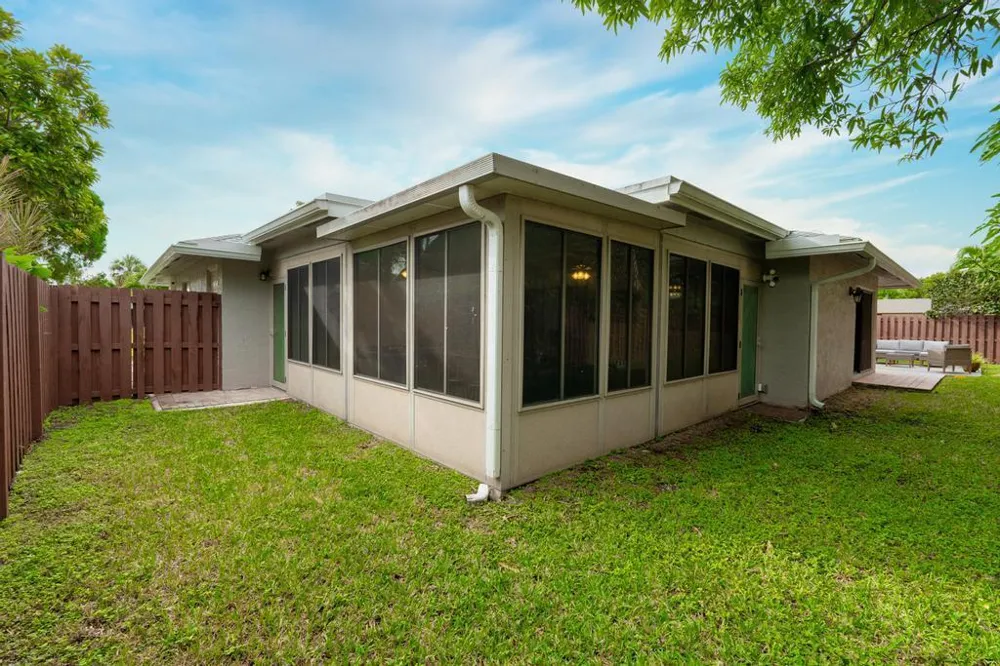 13575 COLUMBINE AVENUE Wellington, FL 33414