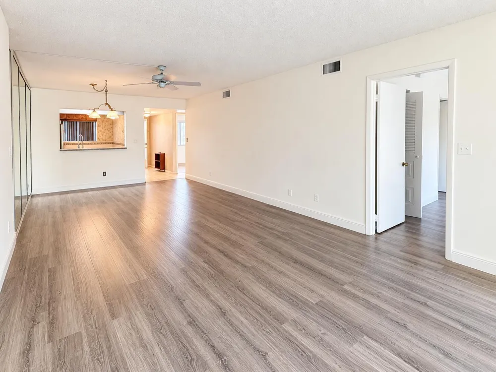 3178 VIA POINCIANA DRIVE #411 Lake Worth, FL 33467