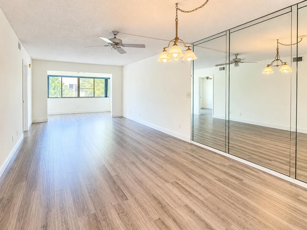 3178 VIA POINCIANA DRIVE #411 Lake Worth, FL 33467