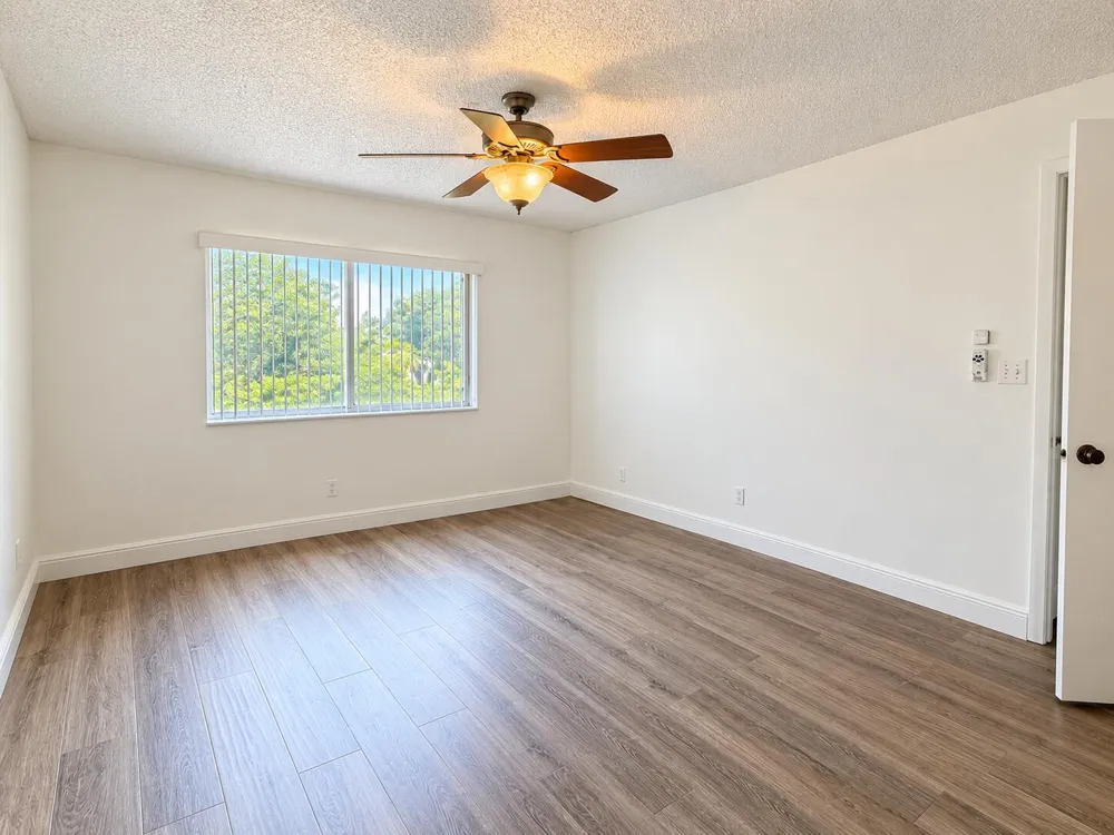3178 VIA POINCIANA DRIVE #411 Lake Worth, FL 33467