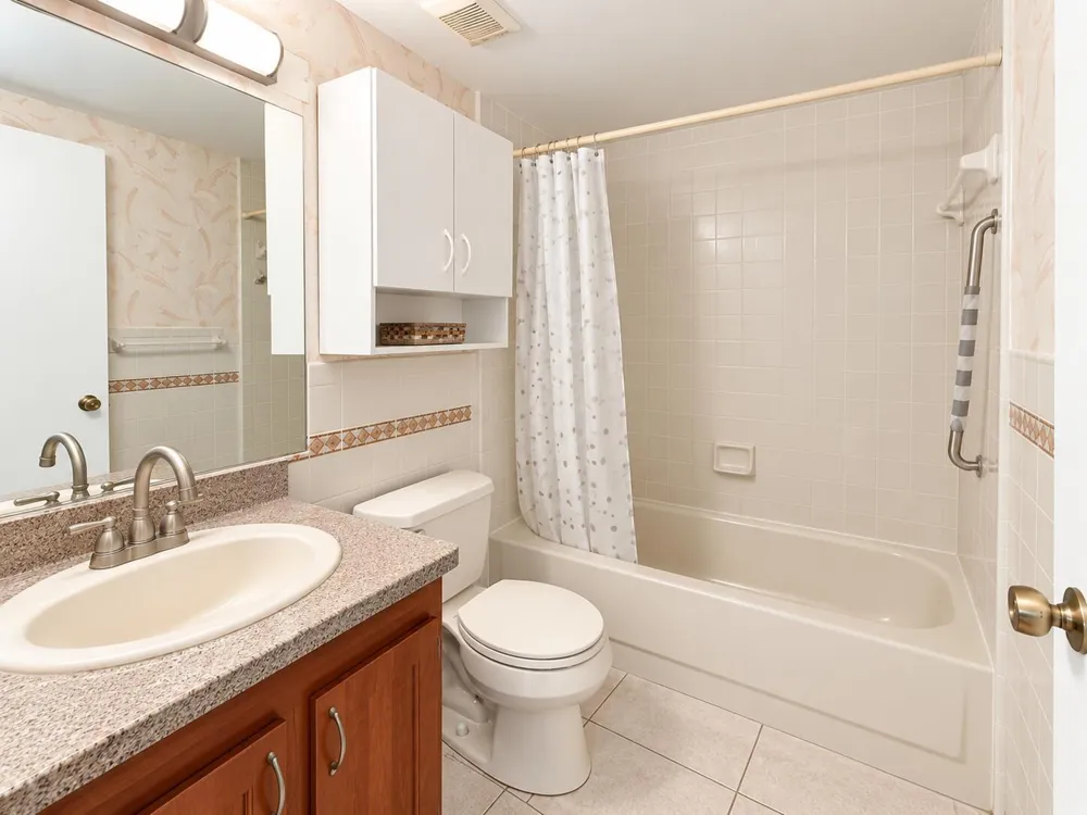 3178 VIA POINCIANA DRIVE #411 Lake Worth, FL 33467