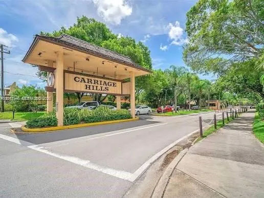 301 Cambridge Rd #306 Hollywood, FL 33024