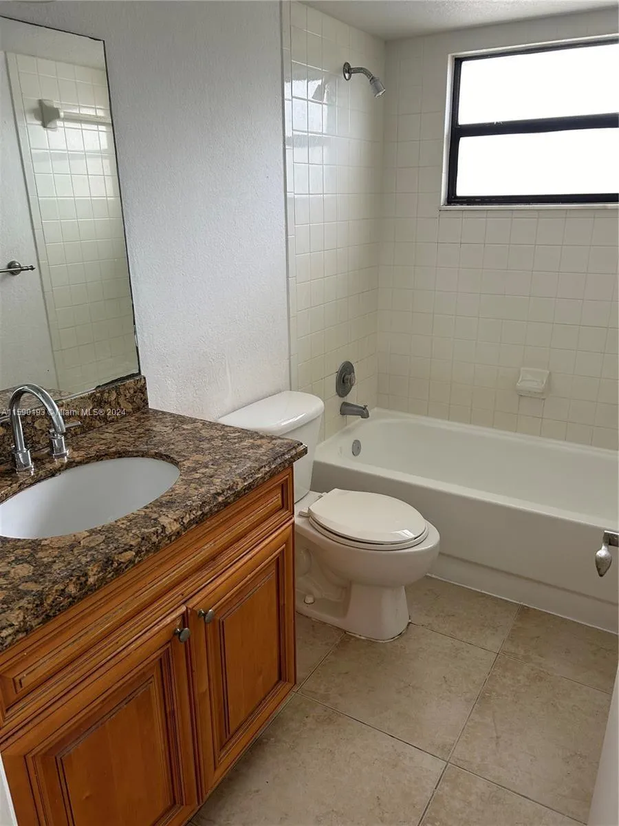1445 LAKE CRYSTAL DRIVE #H West Palm Beach, FL 33411