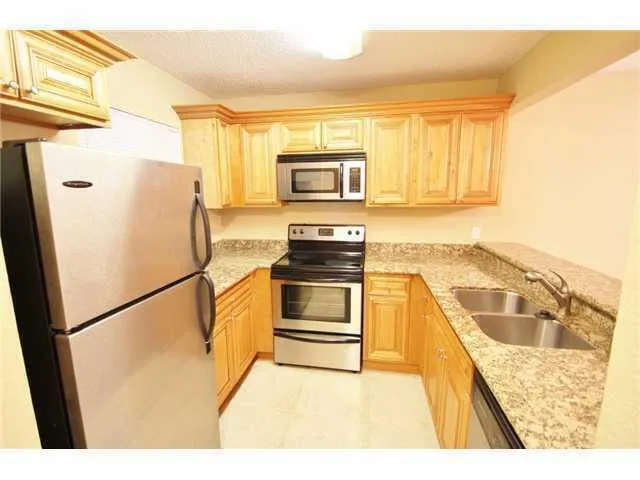 1445 LAKE CRYSTAL DRIVE #H West Palm Beach, FL 33411