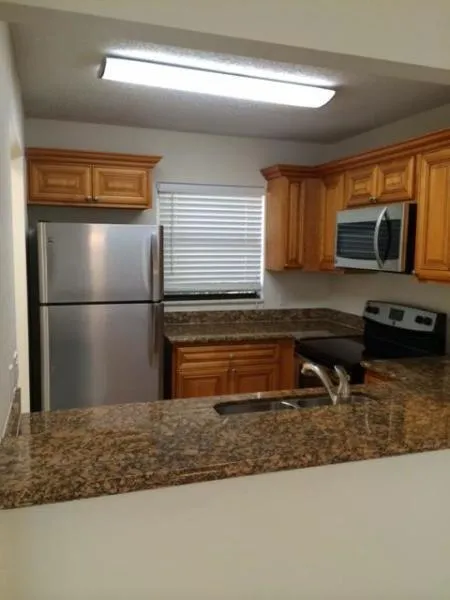 1445 LAKE CRYSTAL DRIVE #H West Palm Beach, FL 33411