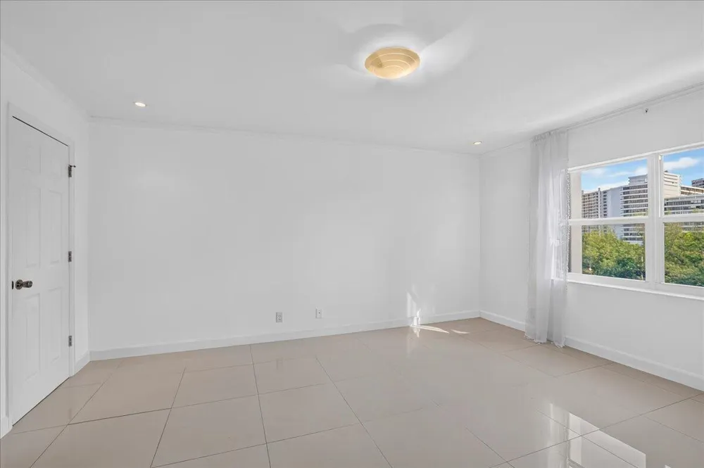 300 Diplomat Parkway #606 Hallandale Beach, FL 33009