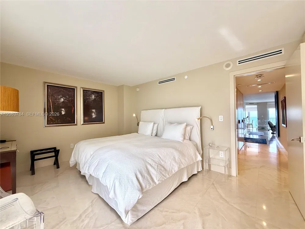 881 Ocean Dr #25E Key Biscayne, FL 33149