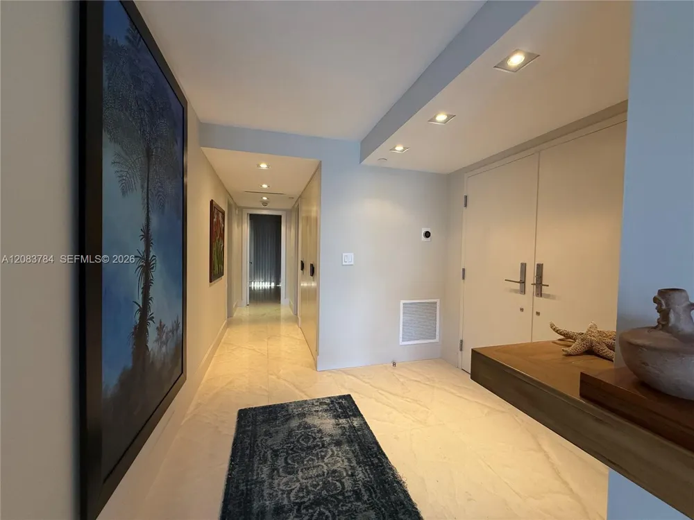 881 Ocean Dr #25E Key Biscayne, FL 33149