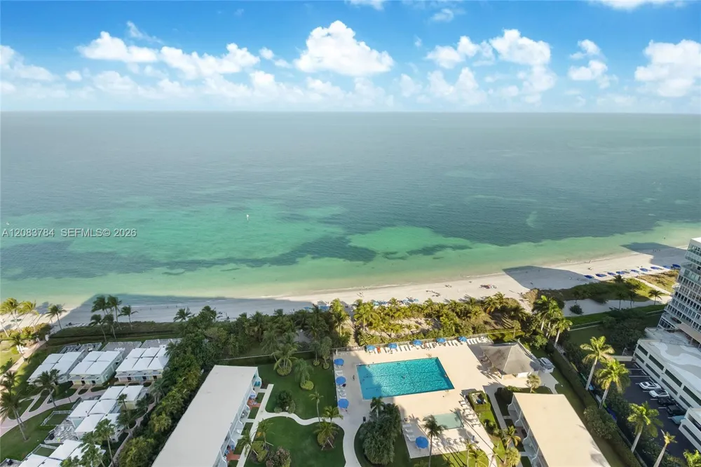 881 Ocean Dr #25E Key Biscayne, FL 33149
