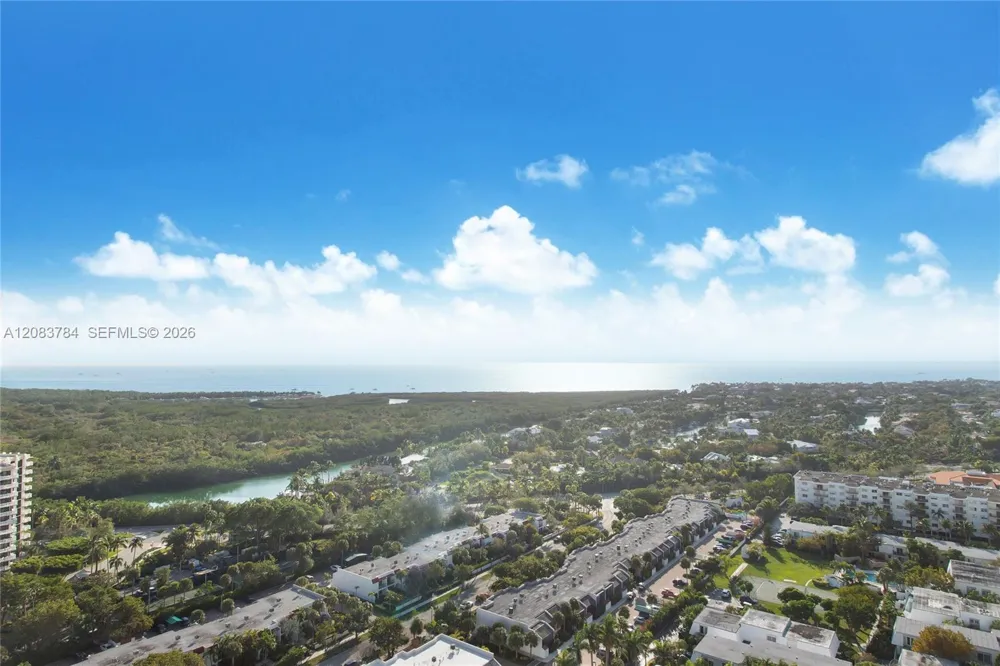 881 Ocean Dr #25E Key Biscayne, FL 33149