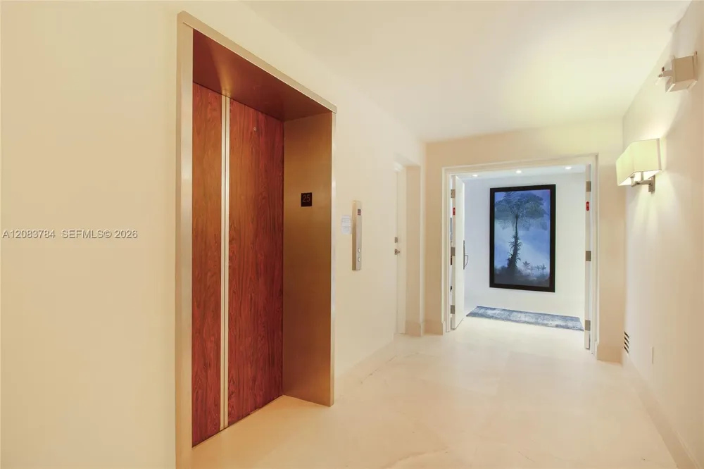 881 Ocean Dr #25E Key Biscayne, FL 33149