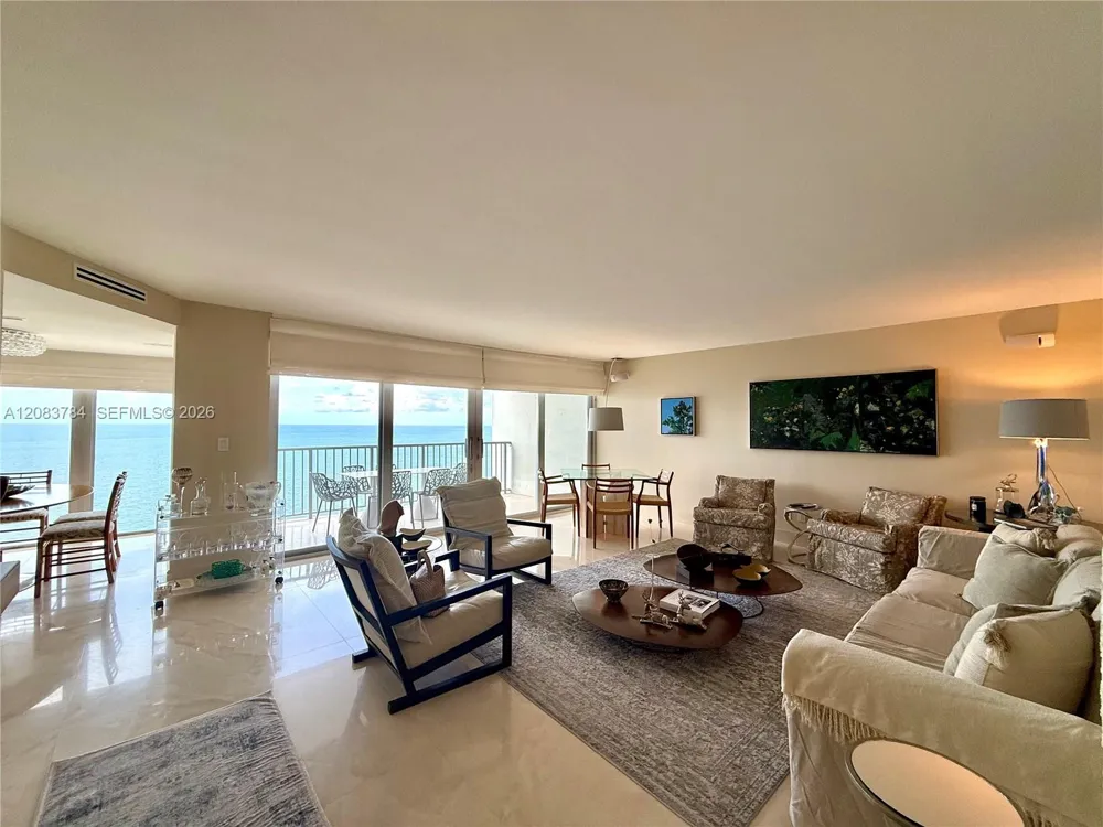 881 Ocean Dr #25E Key Biscayne, FL 33149