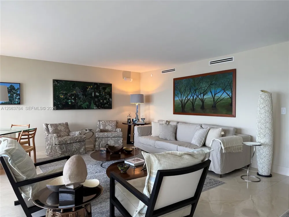 881 Ocean Dr #25E Key Biscayne, FL 33149