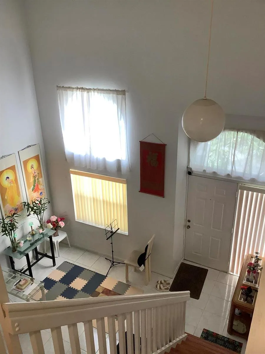 201 SW 98th Terrace Pembroke Pines, FL 33025