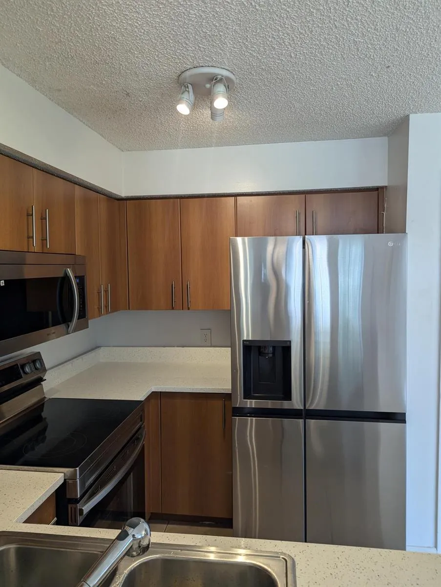 1215 CRYSTAL WAY #G Delray Beach, FL 33444