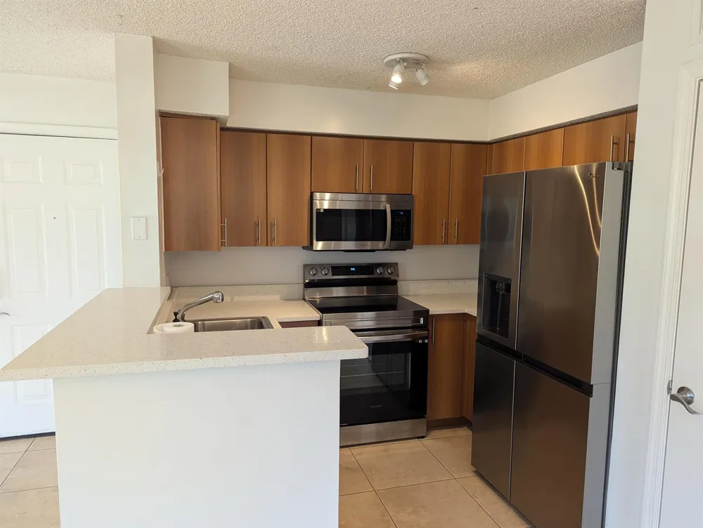 1215 CRYSTAL WAY #G Delray Beach, FL 33444