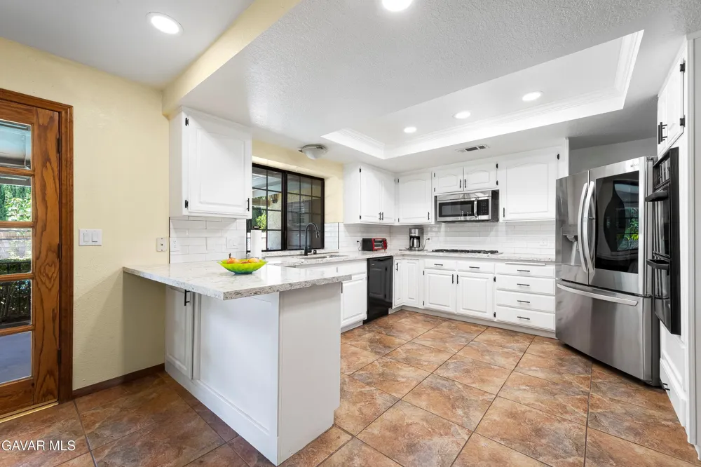 43029 Ed Halley Place Lancaster, CA 93536