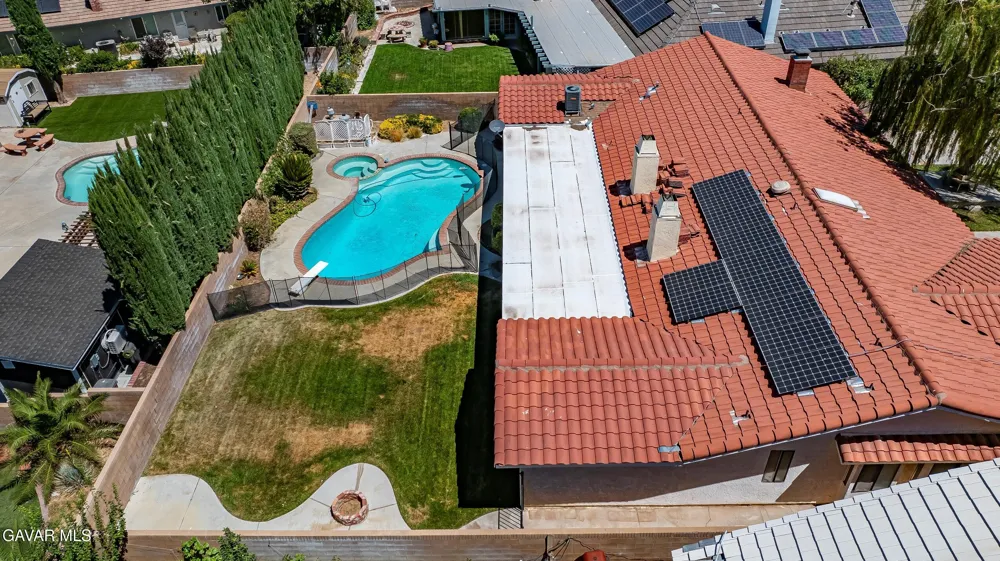 43029 Ed Halley Place Lancaster, CA 93536