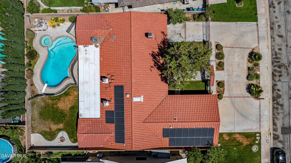 43029 Ed Halley Place Lancaster, CA 93536