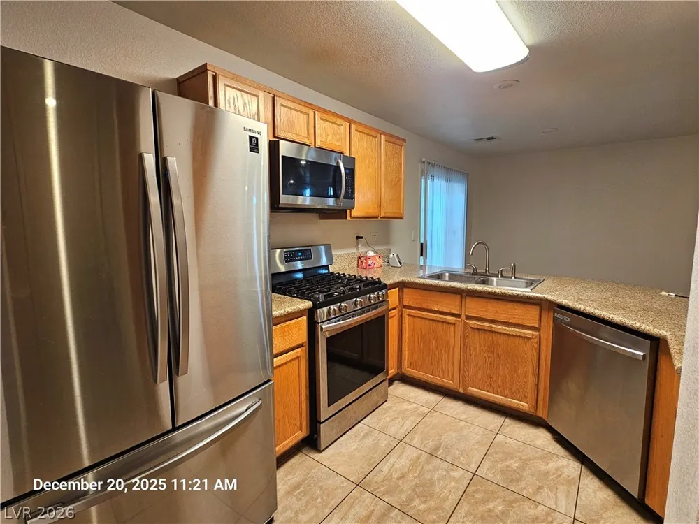 9998 Fine Fern Street Las Vegas, NV 89183