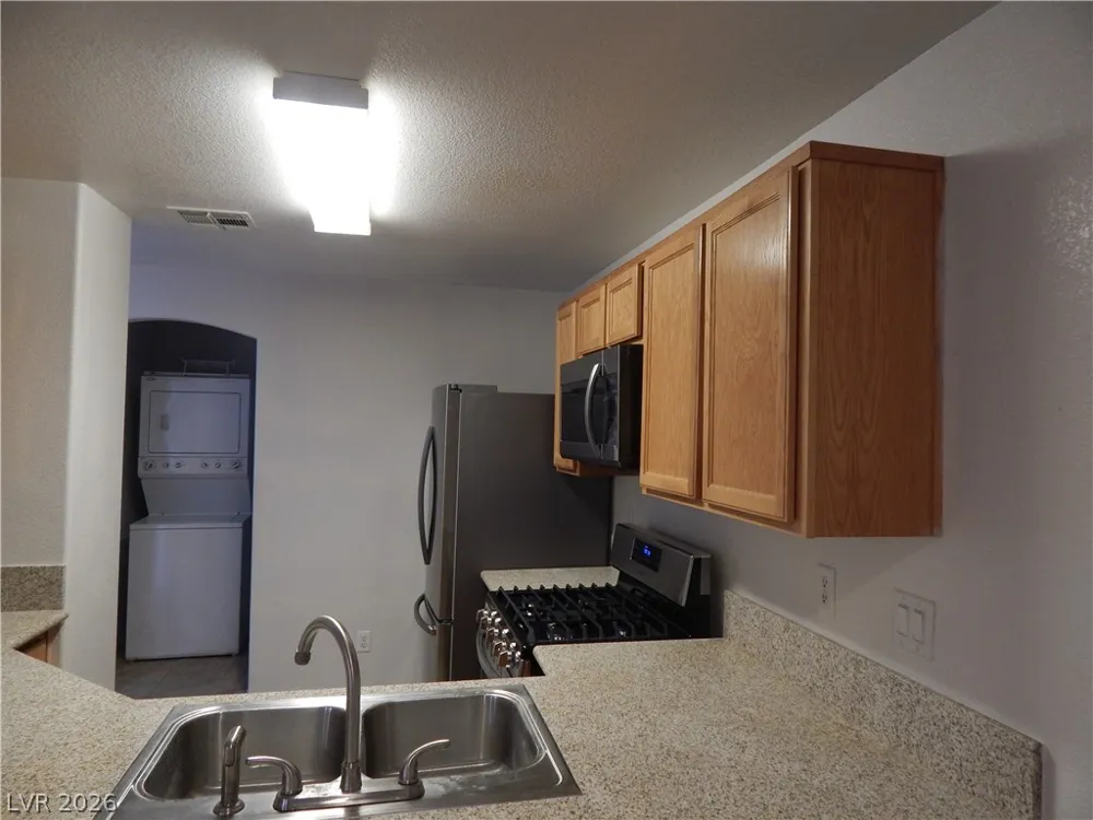 9998 Fine Fern Street Las Vegas, NV 89183