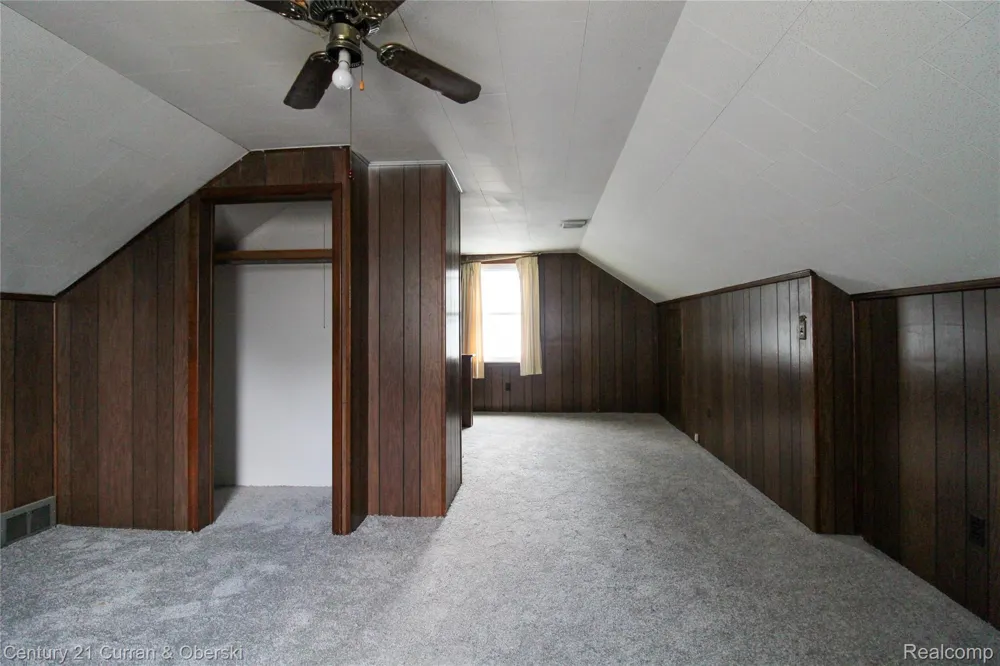 6832 Norborne Avenue Dearborn Heights City, MI 48127