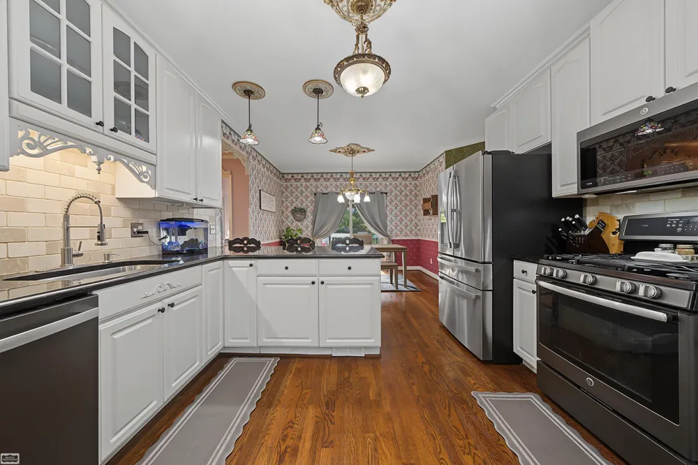 212 Victoria Court Court St Clair City, MI 48079