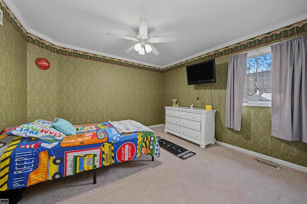 212 Victoria Court Court St Clair City, MI 48079