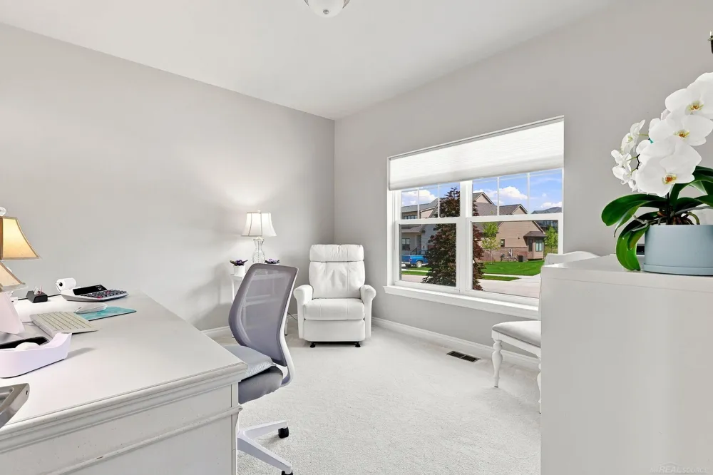 535 Cornerstone Drive Oxford Charter Township, MI 48371