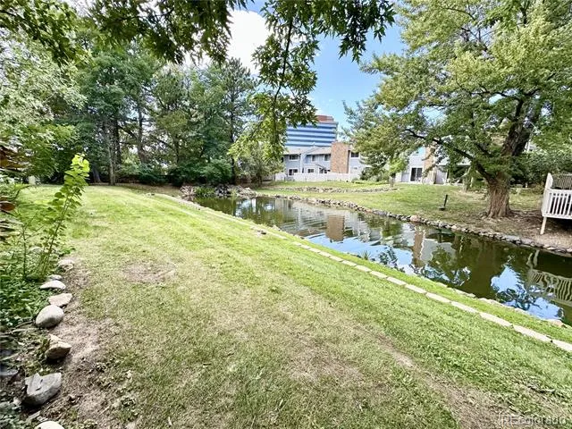 2910 S Parker Court Aurora, CO 80014