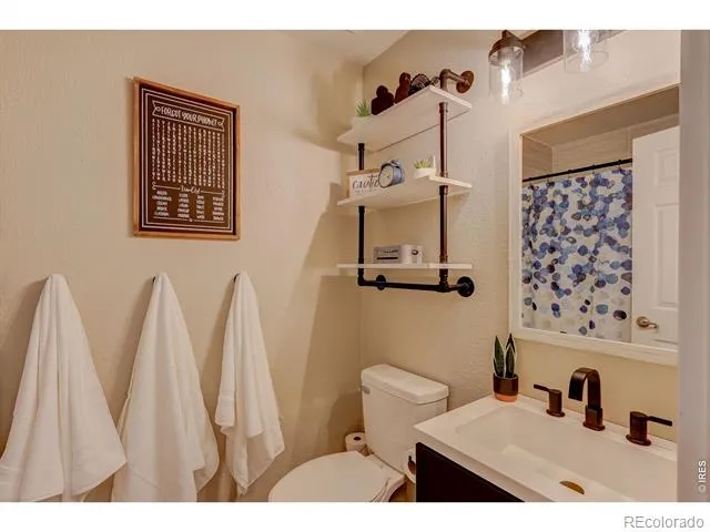308 Medinah Avenue Johnstown, CO 80534